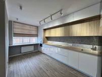 3 комнатная квартира 92 м2 Дорогой Ремонт  ЖК "Дмитриевский"
