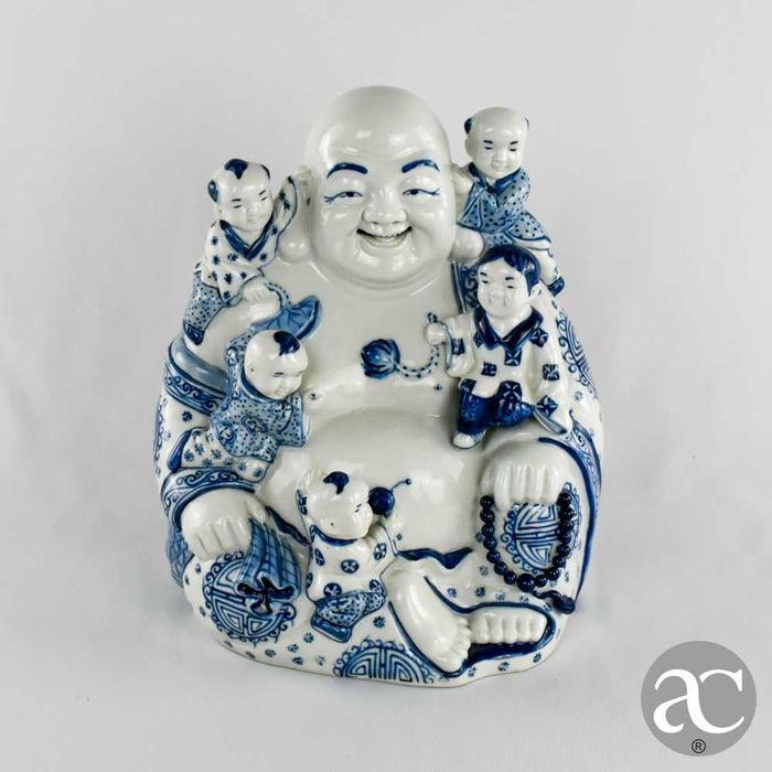 Figura de Buda com 5 crianças em porcelana da China, século XX
