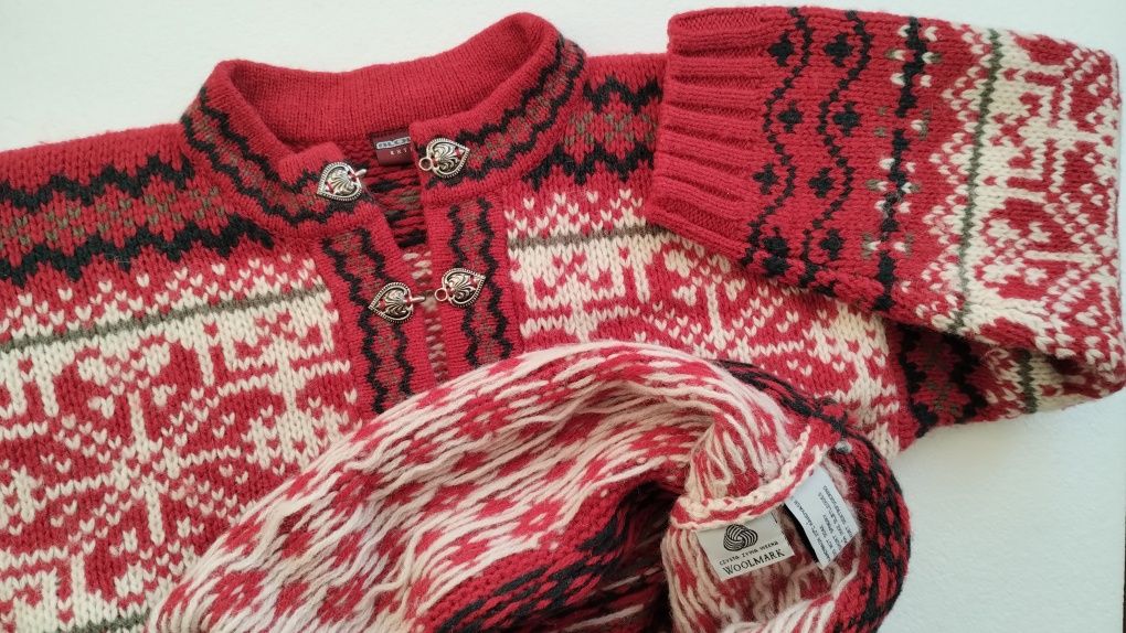 wełniany sweter norweski rozm. 128 cm