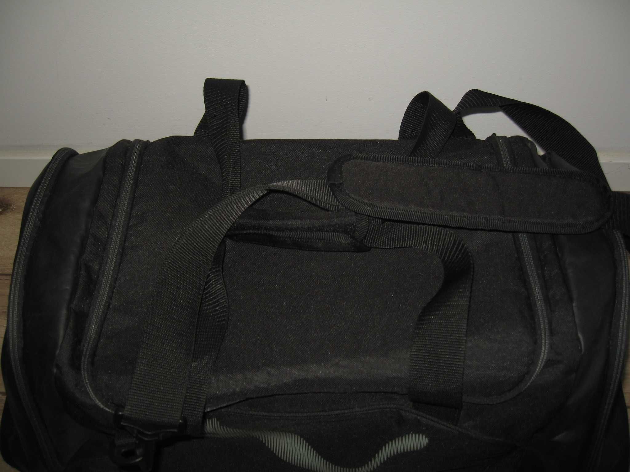 Duża torba treningowa sportowa PUMA 65 l  - 68 x 30 x 32 cm