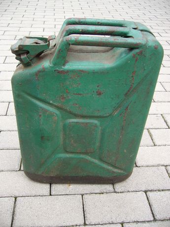 karnister metalowy na paliwo 20 L. antyk 1943 rok, możliwa wysylka