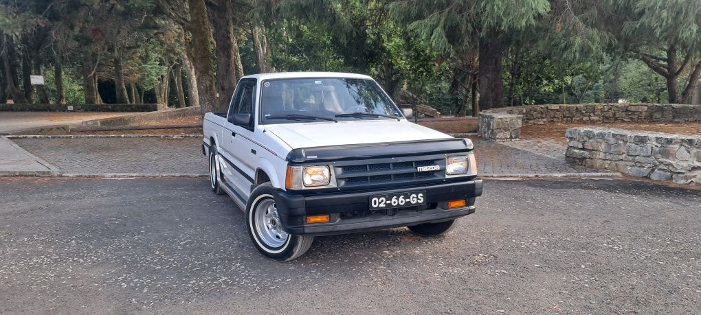 Mazda clássico gasolina