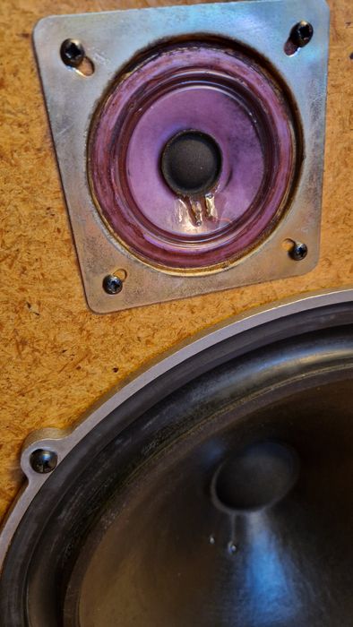 Colunas Wharfdale Melton 2