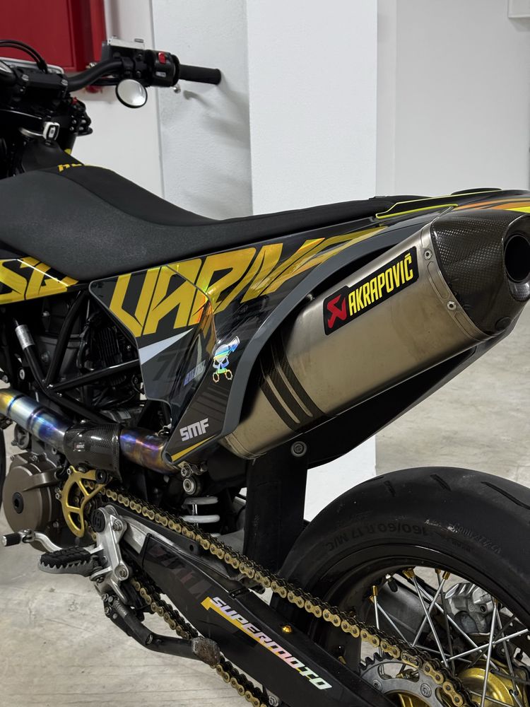 Husqvarna 701 SUPERMOTO