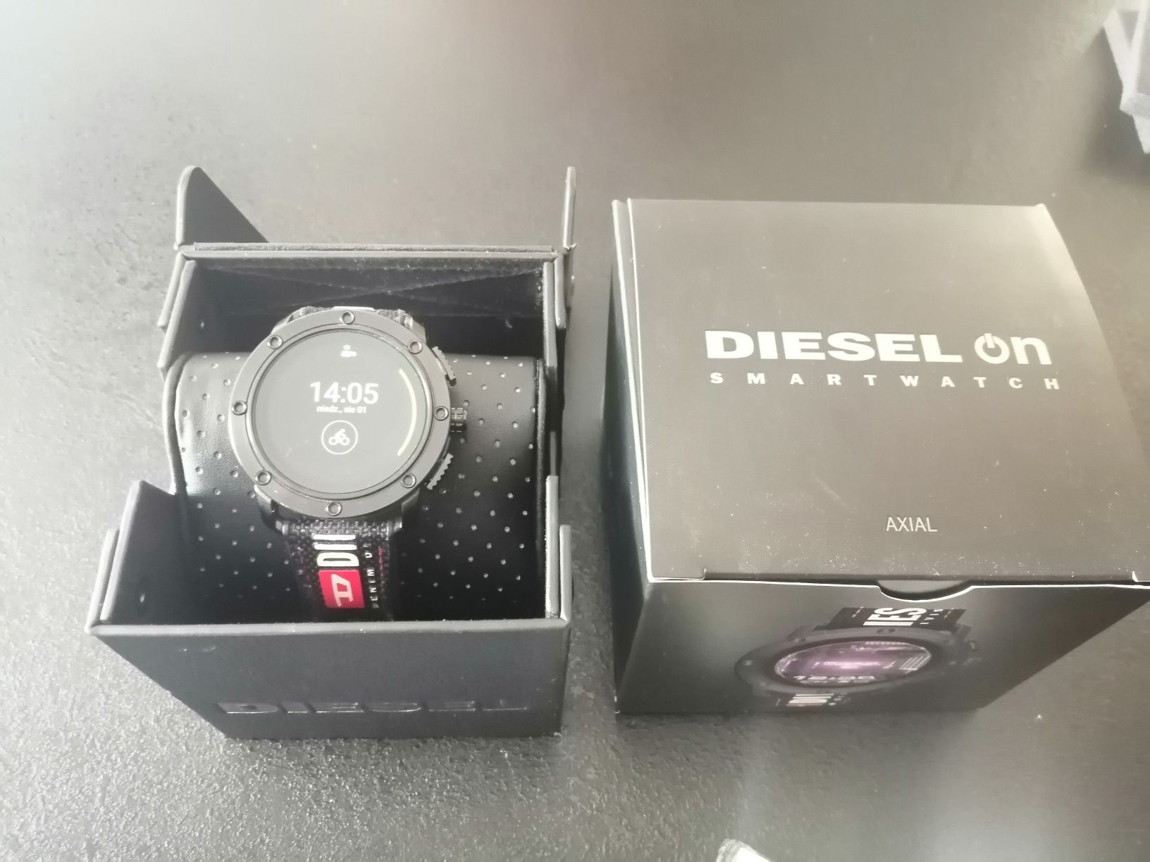 Zegarek Smartwatch Diesel ON Axial