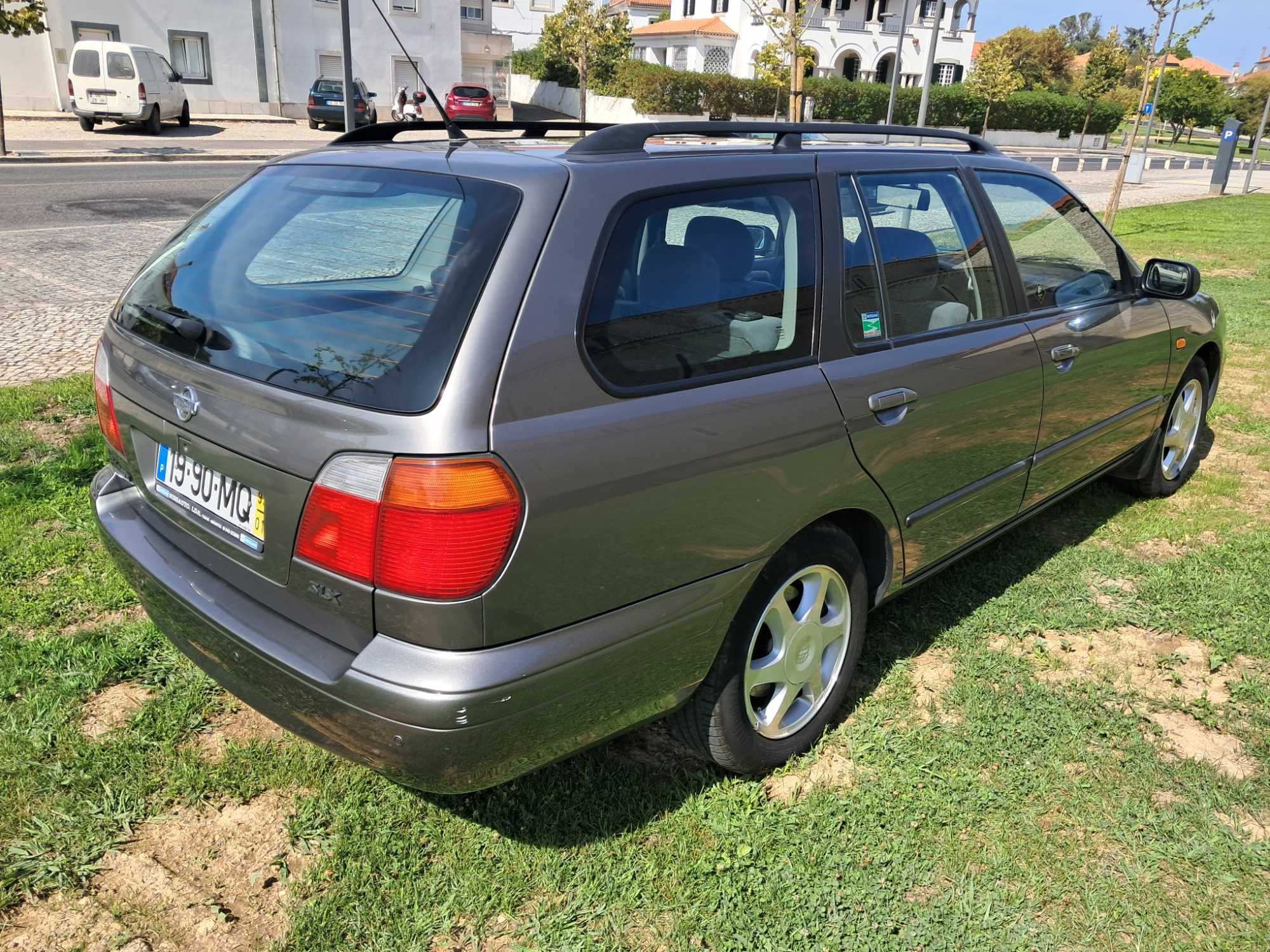 Carrinha 5 lugares de garagem