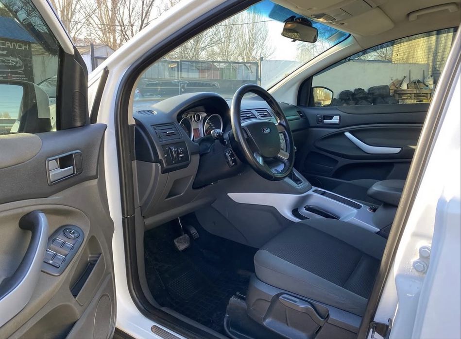 Ford Kuga Дизель 2.0 2012