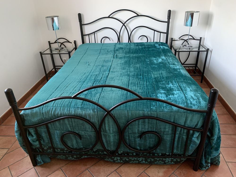 Mesa de cabeceira (Conforama) como novas 39€ cada