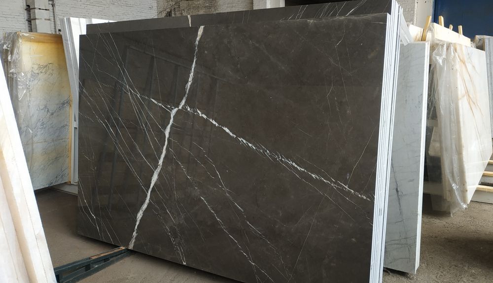 Онікс, мармур, Травертин