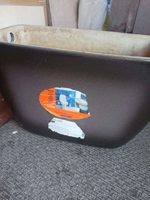 Бачек унитаза ..