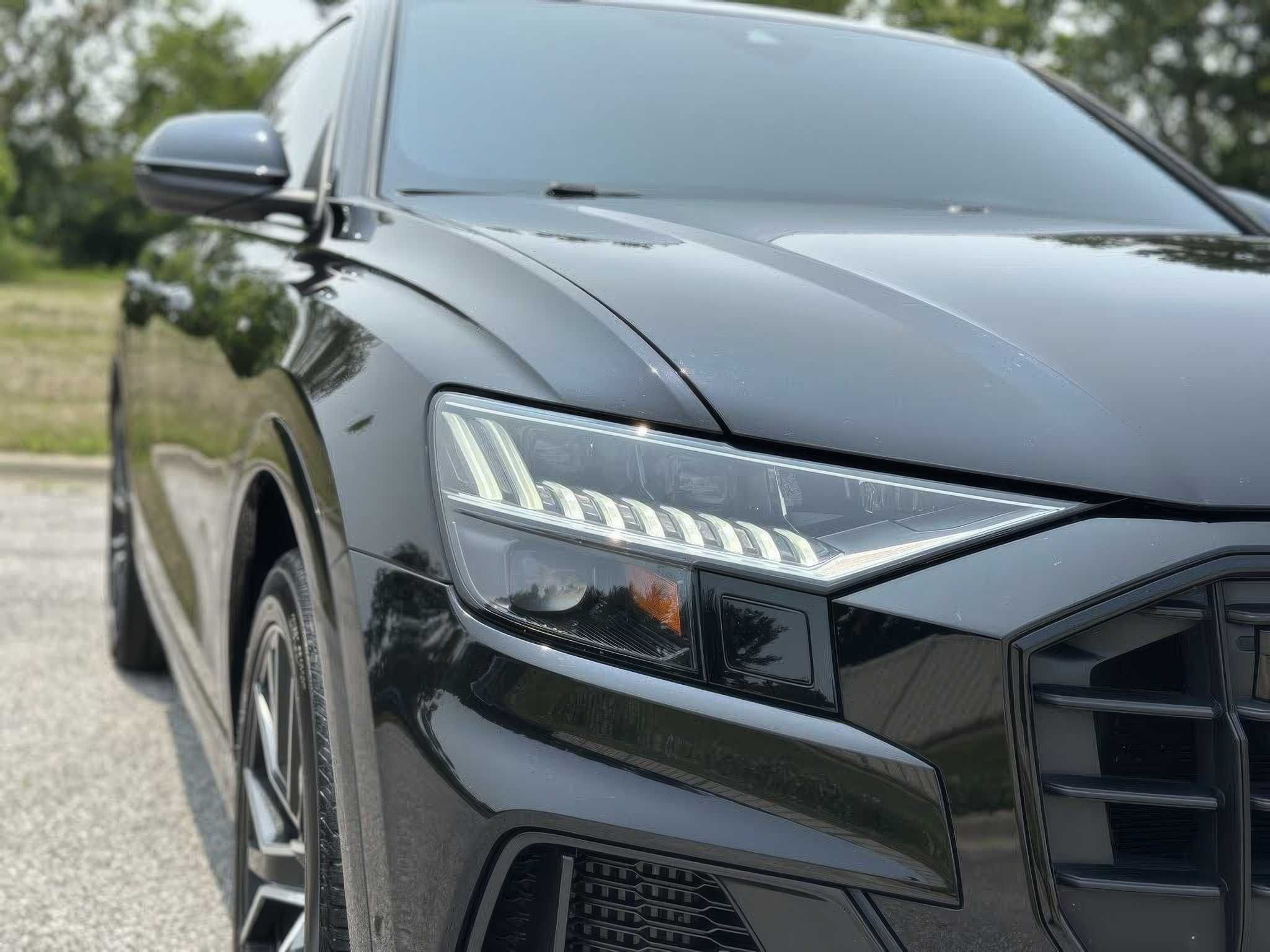 Audi Q8         2021
