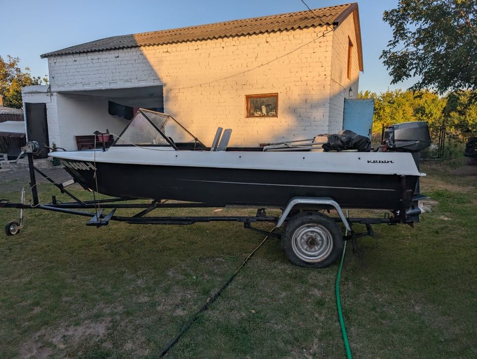 човен Крим повним комплектом на документах