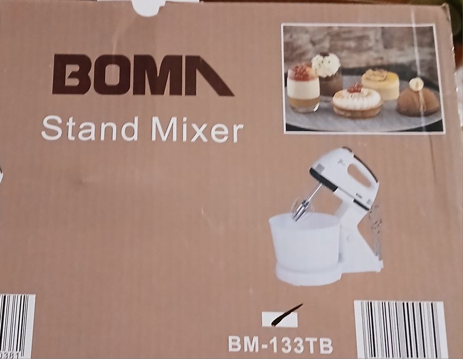 Продам миксер BOMA со сьемной чашей.