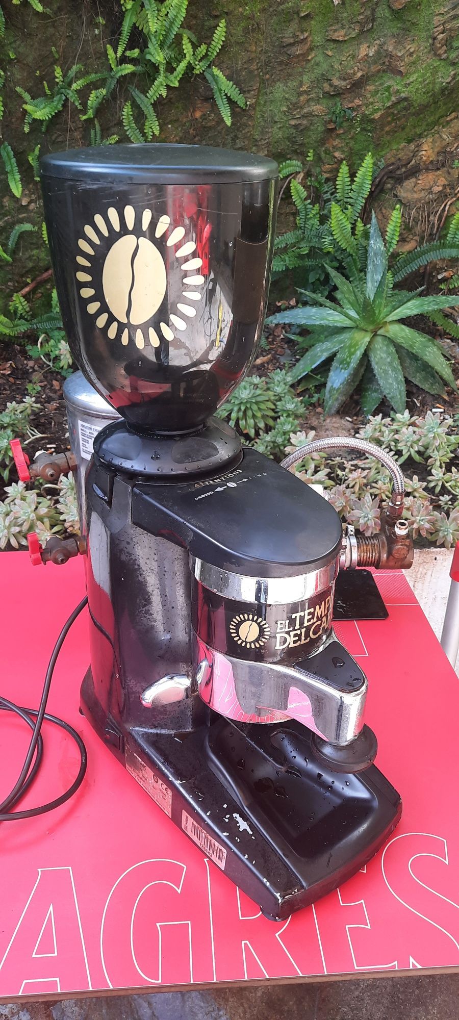 Maquina café industrial de 2 grupos (grupo Faema)  oferta moinho