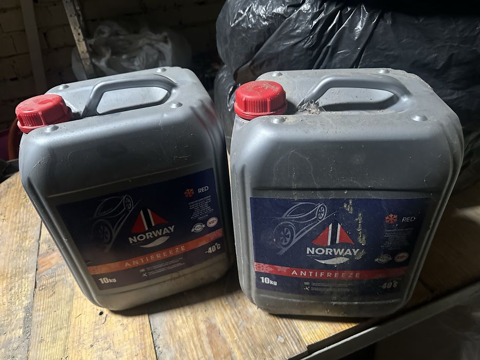 Антифриз красный канистры по 10л