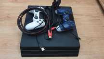 Konsola PS4 Pro 1TB + 2 Pady 9.00 Hen