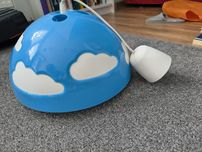 ikea lampa wisząca dziecięca niebieska w chmurki