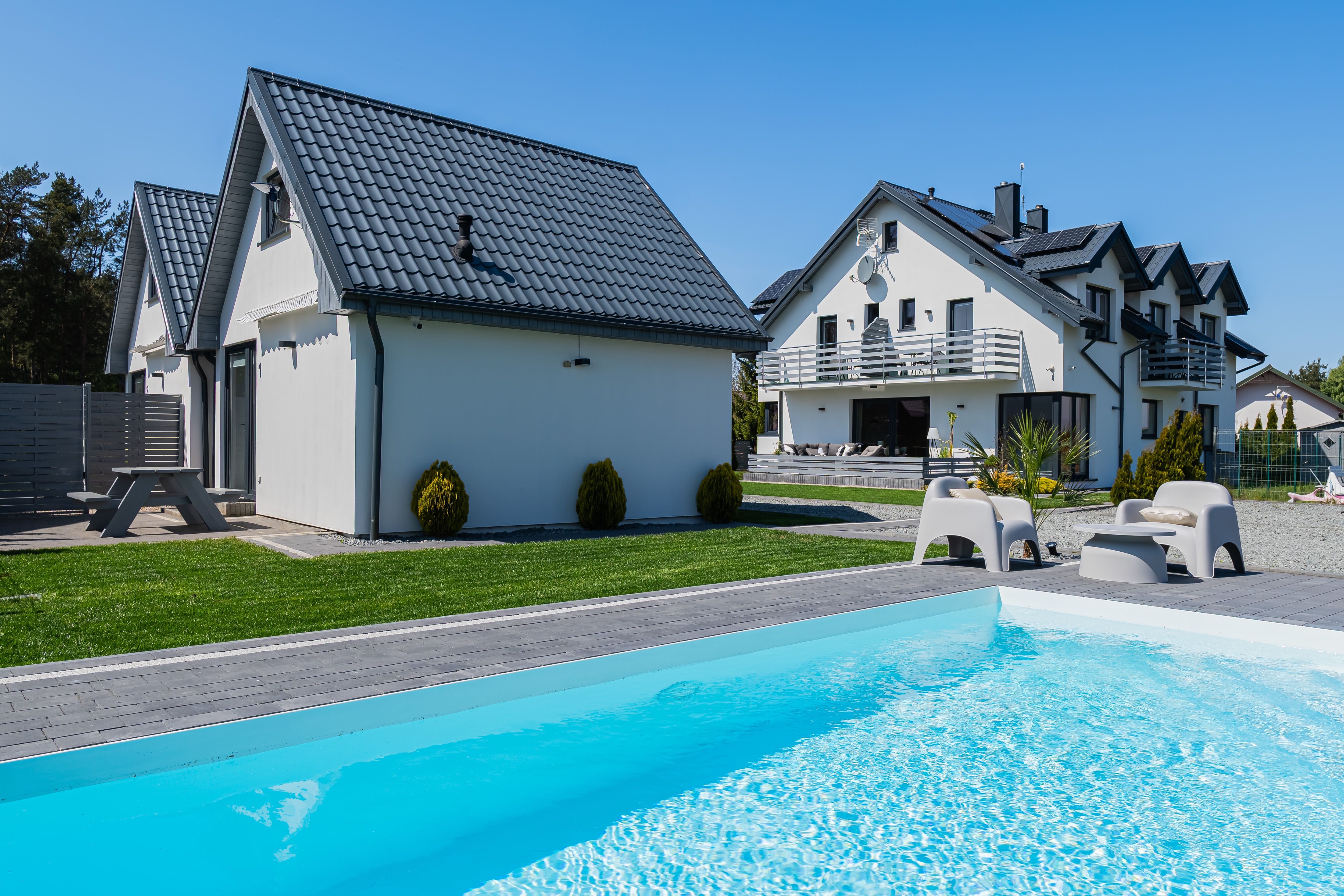 Noclegi Karwia Podgrzewany Basen, Jacuzzi Domki Apartamenty Plac Zabaw