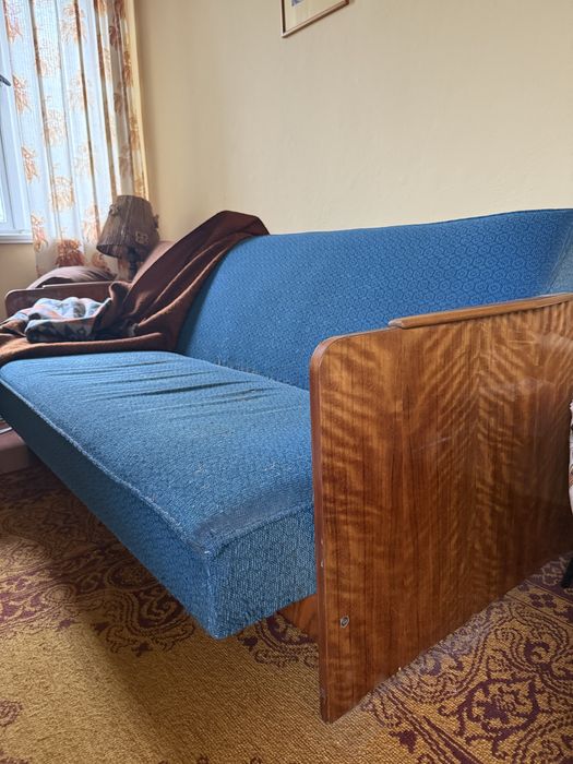 Oddam za darmo kanapy prl (do renowacji poduchy)