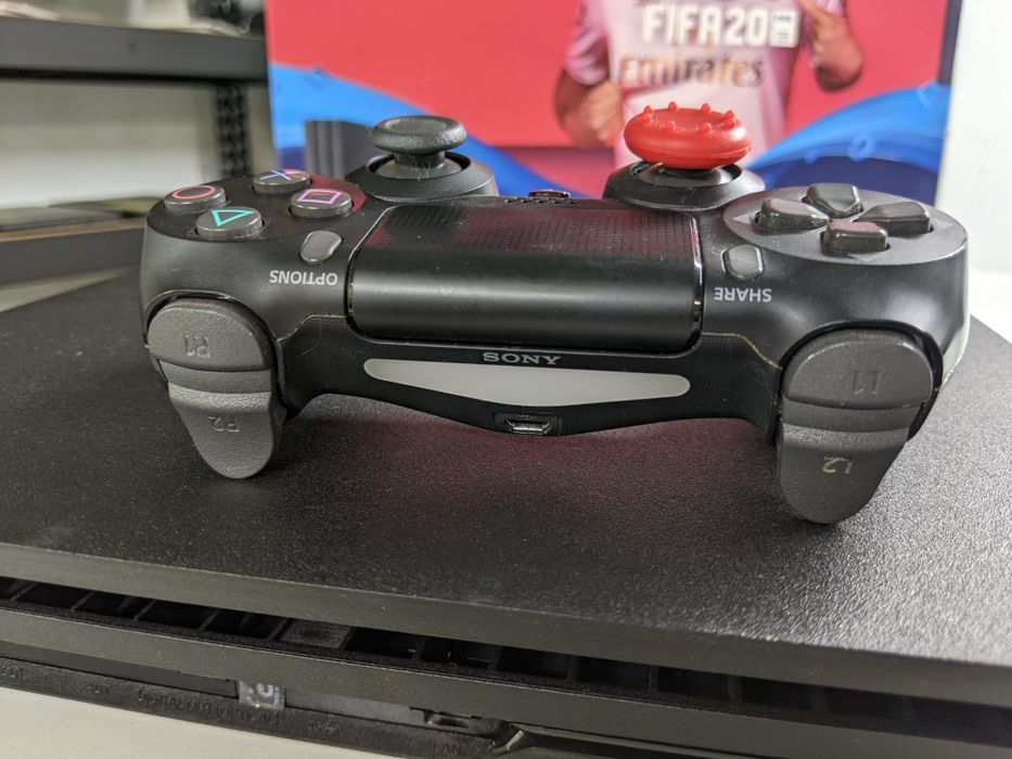 Sony PlayStation 4Pro 1Tb