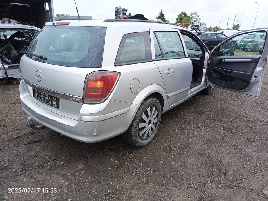 Opel Astra H na części drzwi maska zderzak klapa lampa z157 xxvn