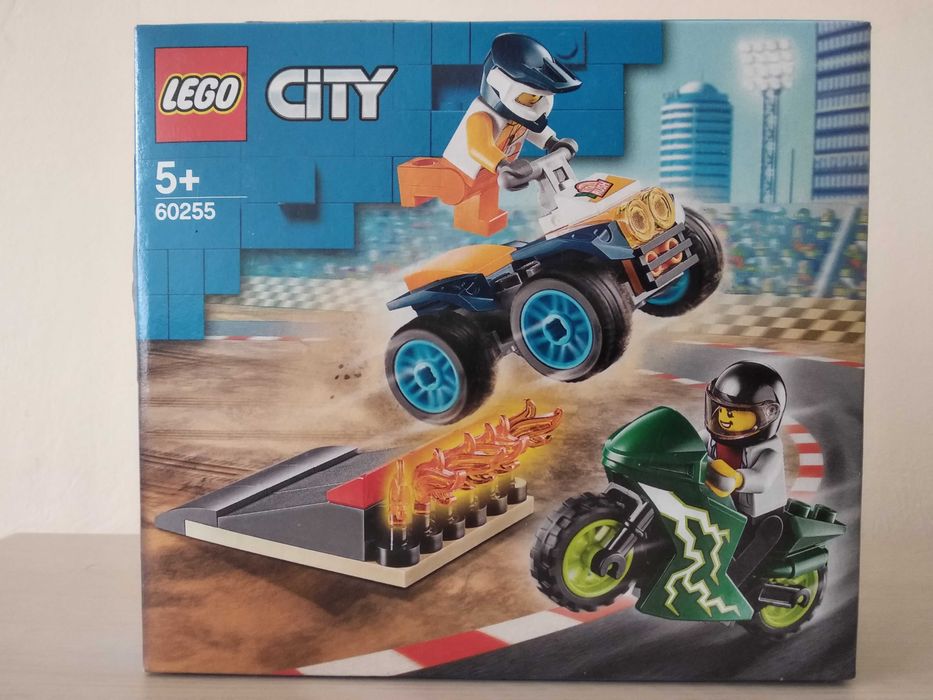 Lego City 60255 (62шт). Новый
