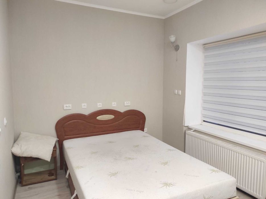 В оренду будинок в Пирогово. 5 кімнат, всі зручності, 8 соток.