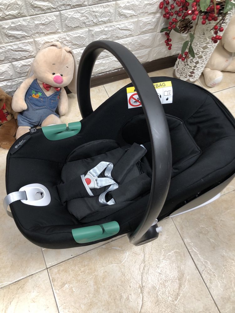 Автокрісло Cybex Aton B2 I-Size Група 0+/1 (0-13 кг)