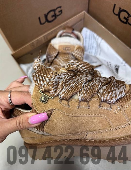 Жіночі UGG Кросівки LOWMEL Жіночі UGG Кросівки