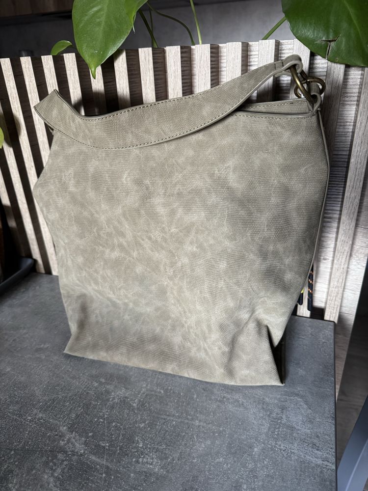 Torebka firmy Desigual - stan bdb+ prawie idealny