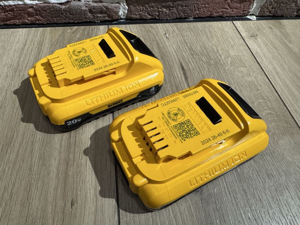 Аккумулятор высокотоковый Dewalt dcb240  4Ah (2024)