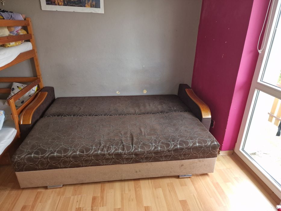 Sofa + 2 poduszki