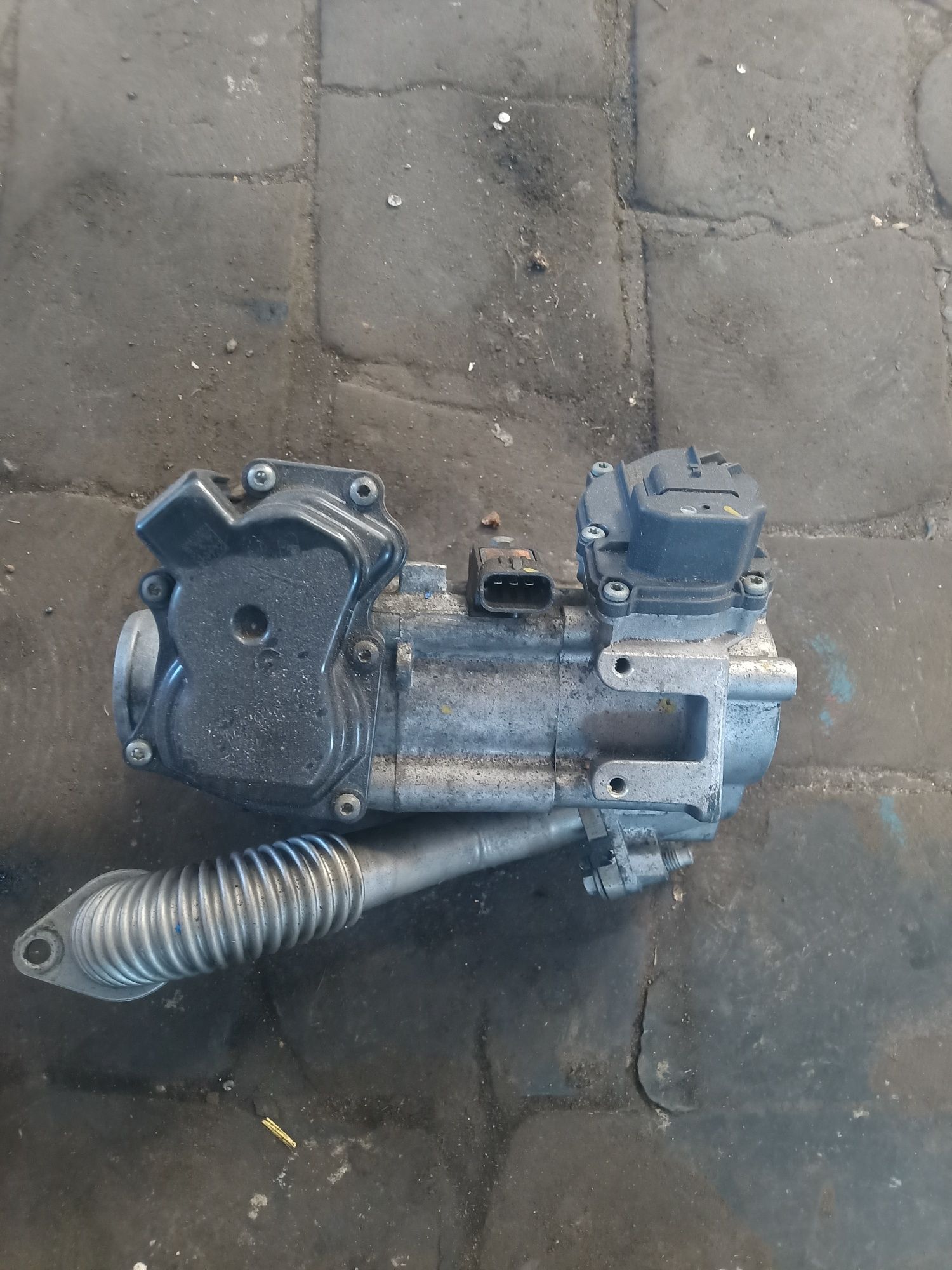 Turbina Renault Trafic 2.0 dci + czesci