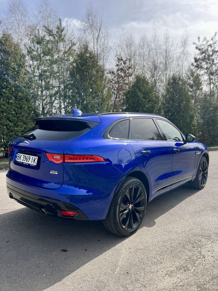 Продам Jaguar F-pace