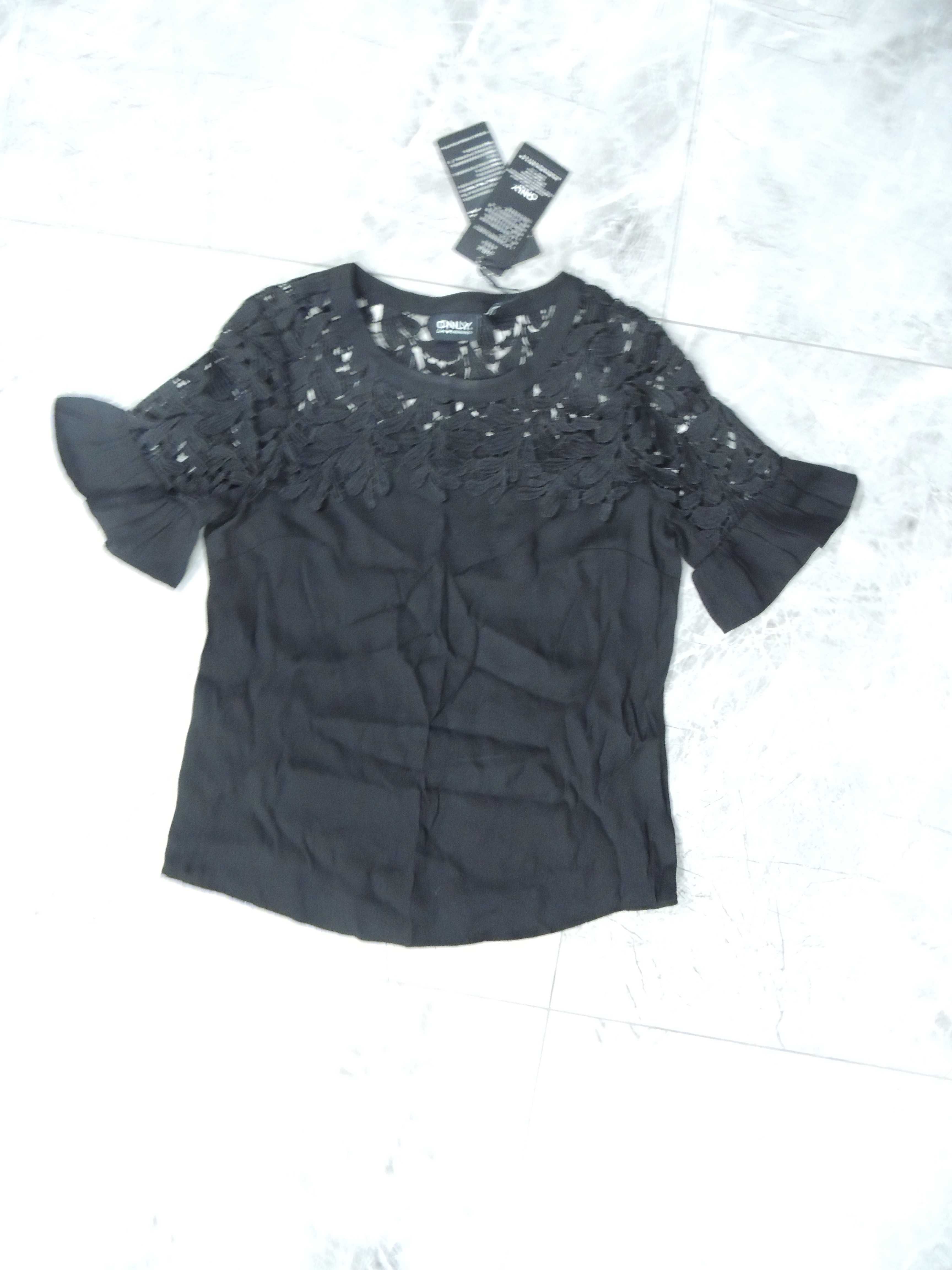 czarna bluzka z krótkim rękawkiem z gipiurą koronkowa góra xs