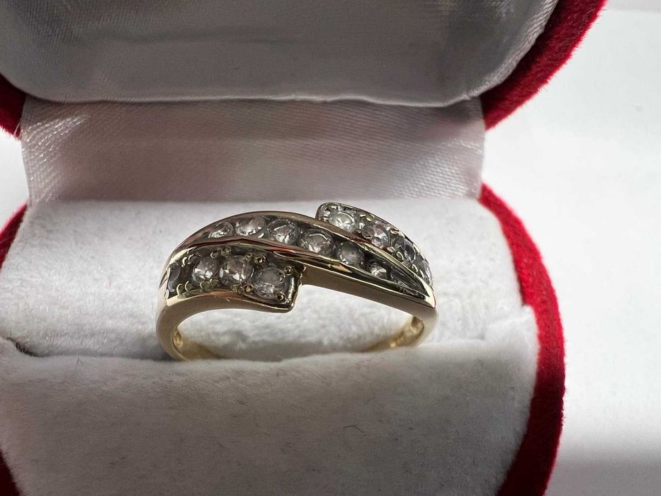 Złoty pierścionek próba 585 - 2,39g