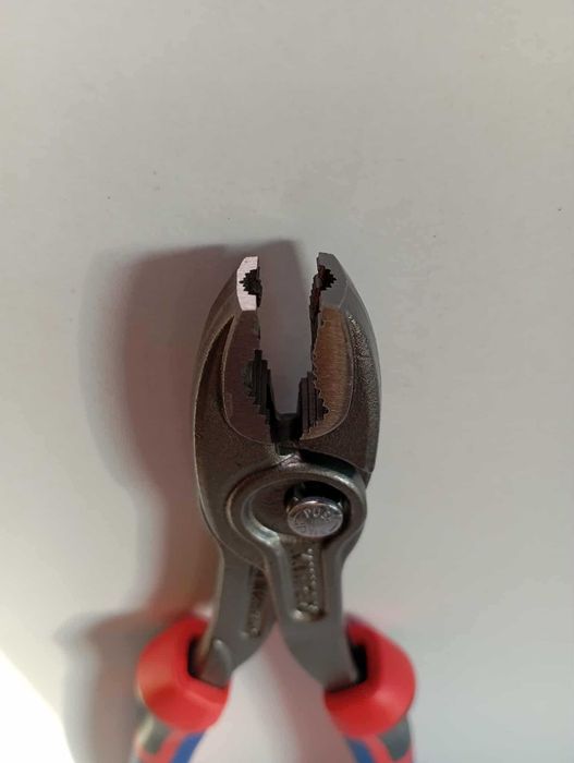 KNIPEX TwinGrip Funkcja chwytu od  czoła  I z  boku 82 02  200mm