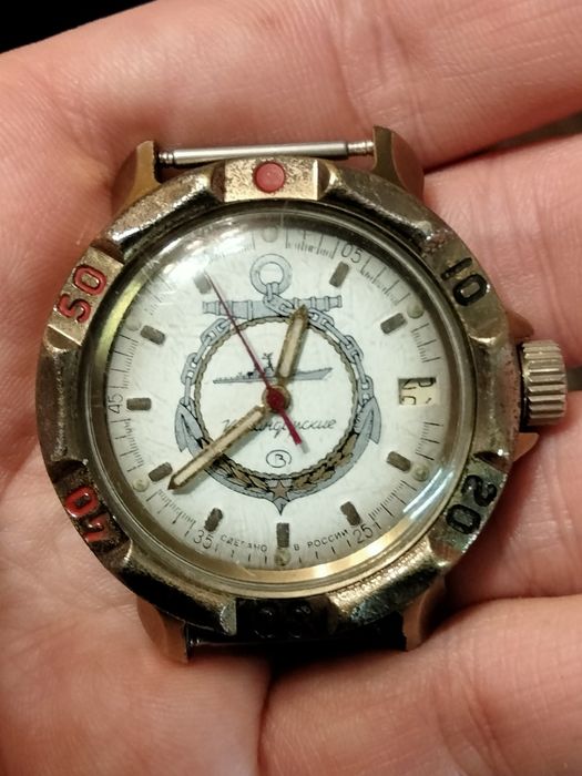 Продам наручные механические часы Восток Командирские