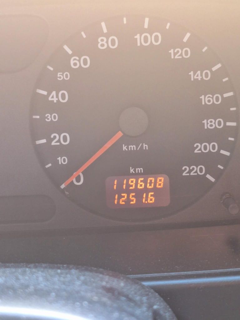Sprzedam Opel Frontera 2.2 Benzyna