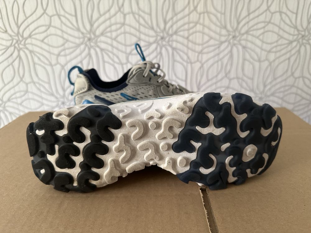 Кросівки Nike React Vision 37.5 р.