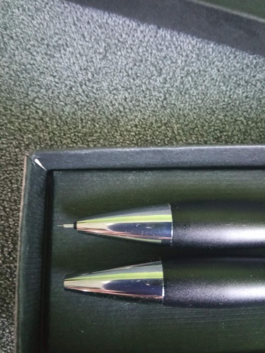 Zestaw długopis+ołówek. W kartonowym etui. Nowy.