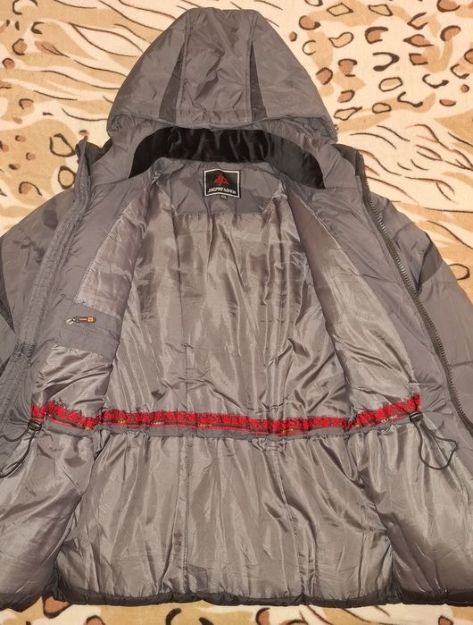 Курточка на подростка зимняя