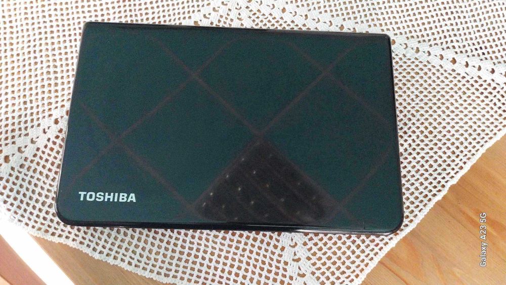 Portátil Toshiba i5