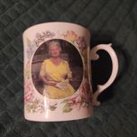 Sutherland bone China Kubek Królowa Matka 

Wyprodukowano wyłącznie dl