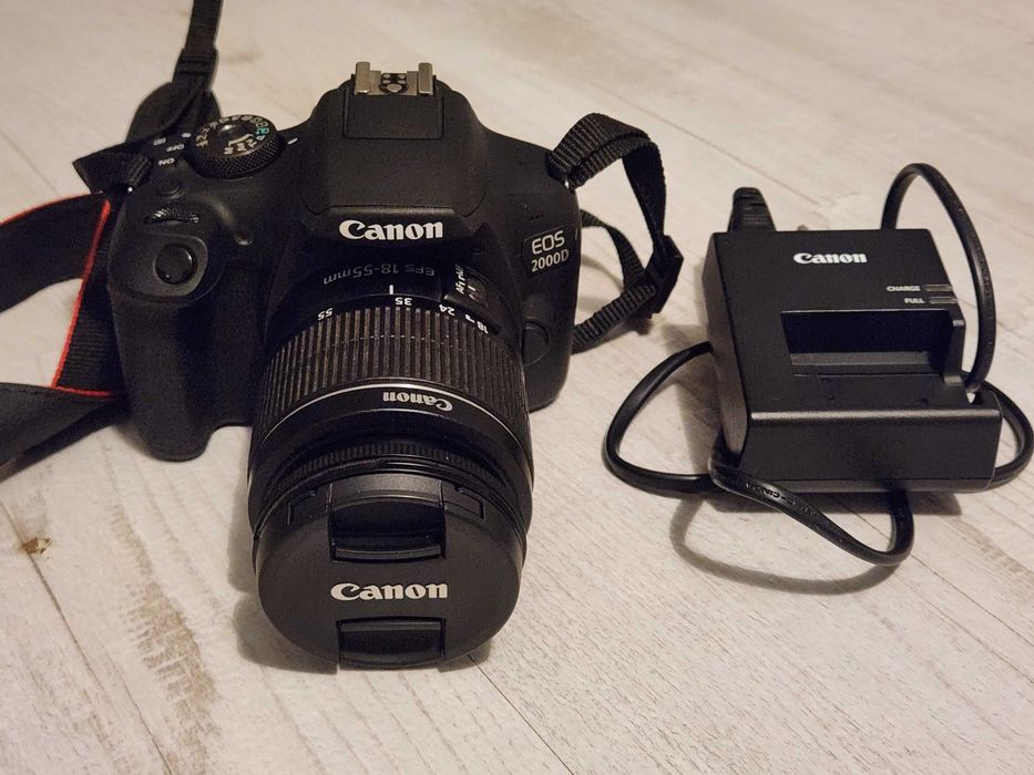 Canon EOS 2000D + obiektyw 18–55 III