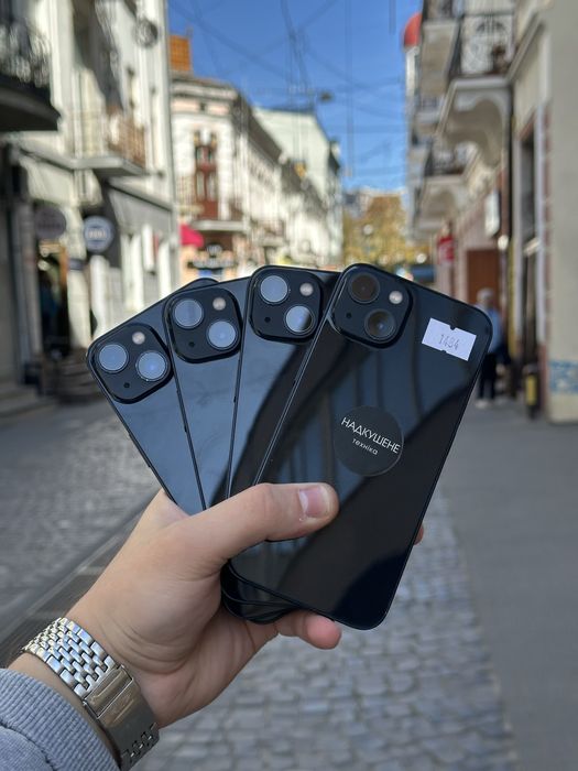 Apple iPhone 13 128gb Midnight Neverlock хороші / ідеали 89-100% акум