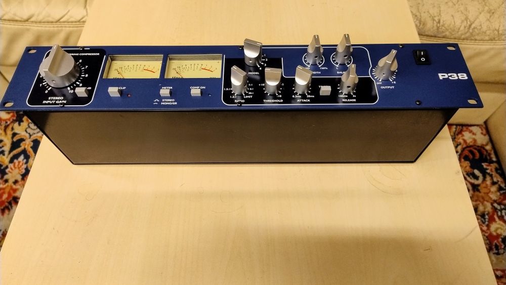 Studyjny kompresor, limiter Ted Fletcher TFPro P38