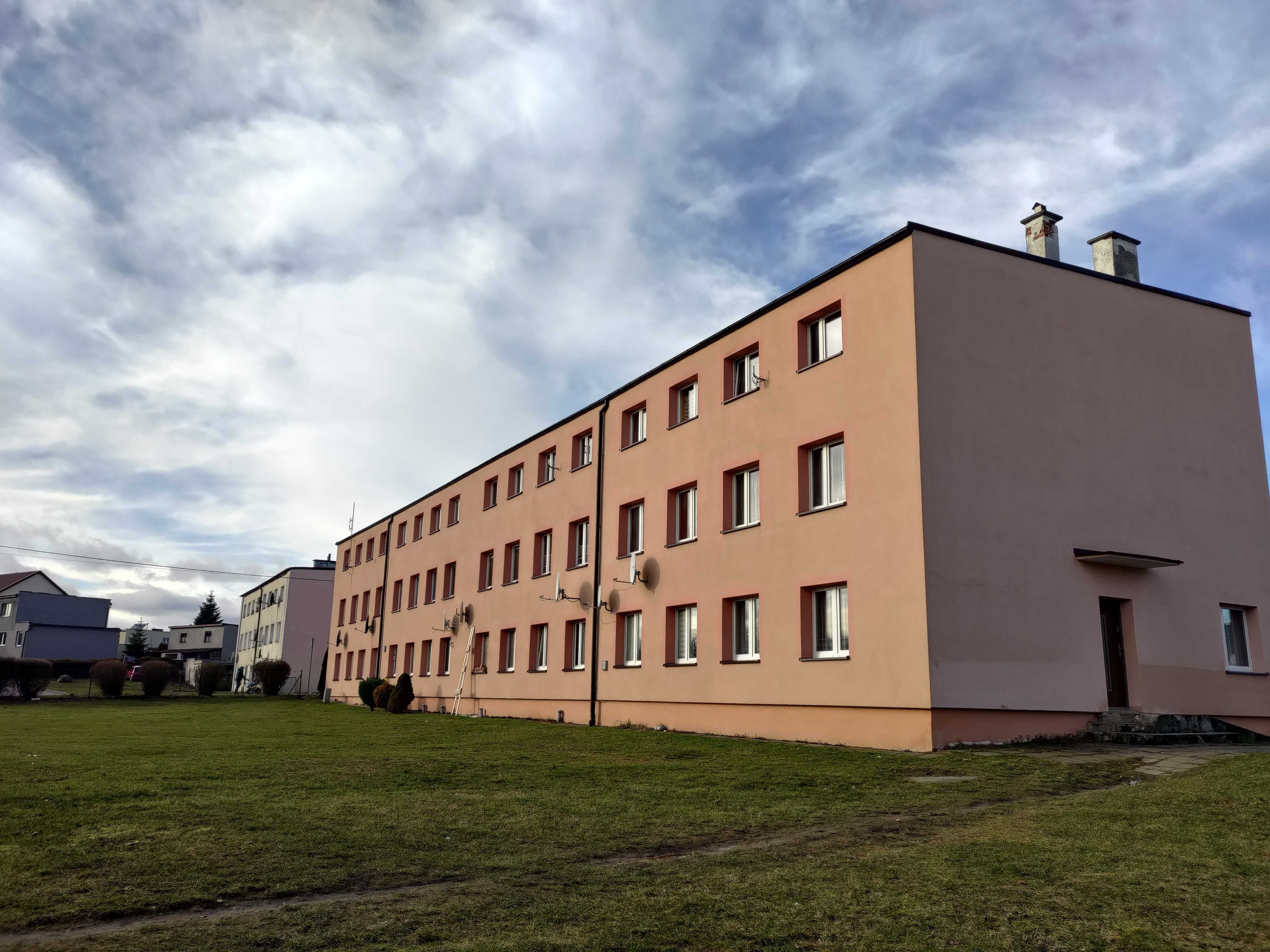 Słoneczne mieszkanie dwupokojowe na 1. piętrze w bloku w Kościerzynie