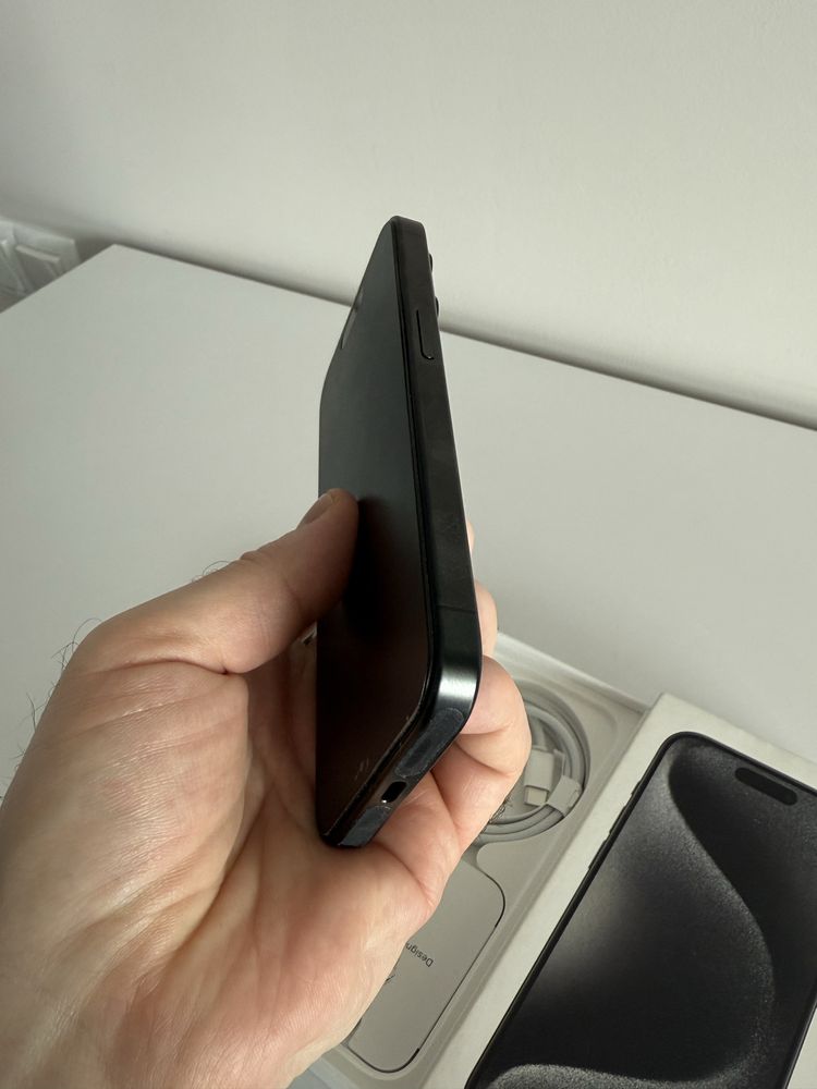 iPhone 15 pro 512Gb Black Titanium
