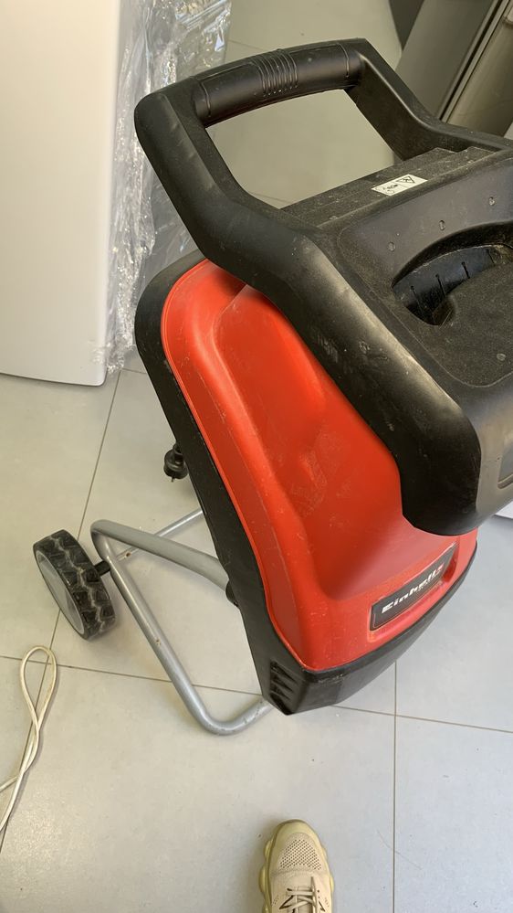 Шредер садовий,Садовий подрібнювач,Измельчитель садовый, Einhell GC-KS